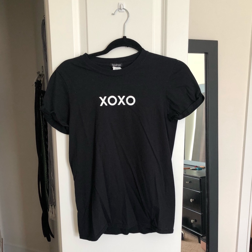 XOXO Graphic Tee!